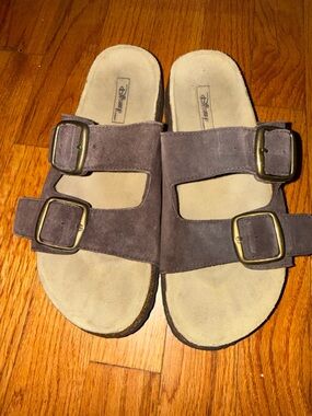 Disney Mickey Mouse brown leather sandals size 8